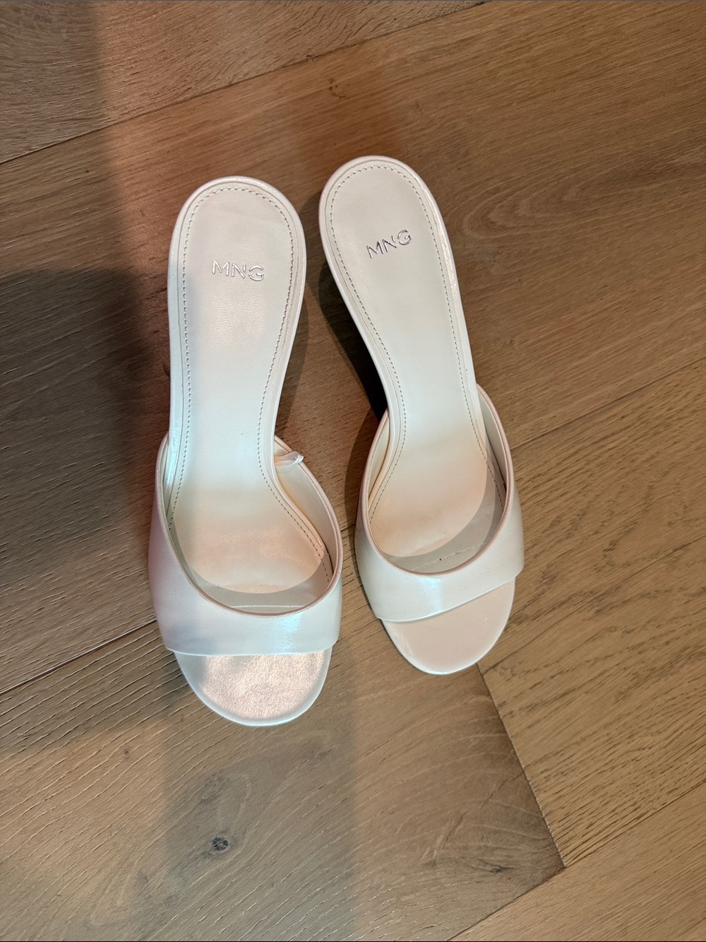 Mango Cream Slip-On Single Band Mules